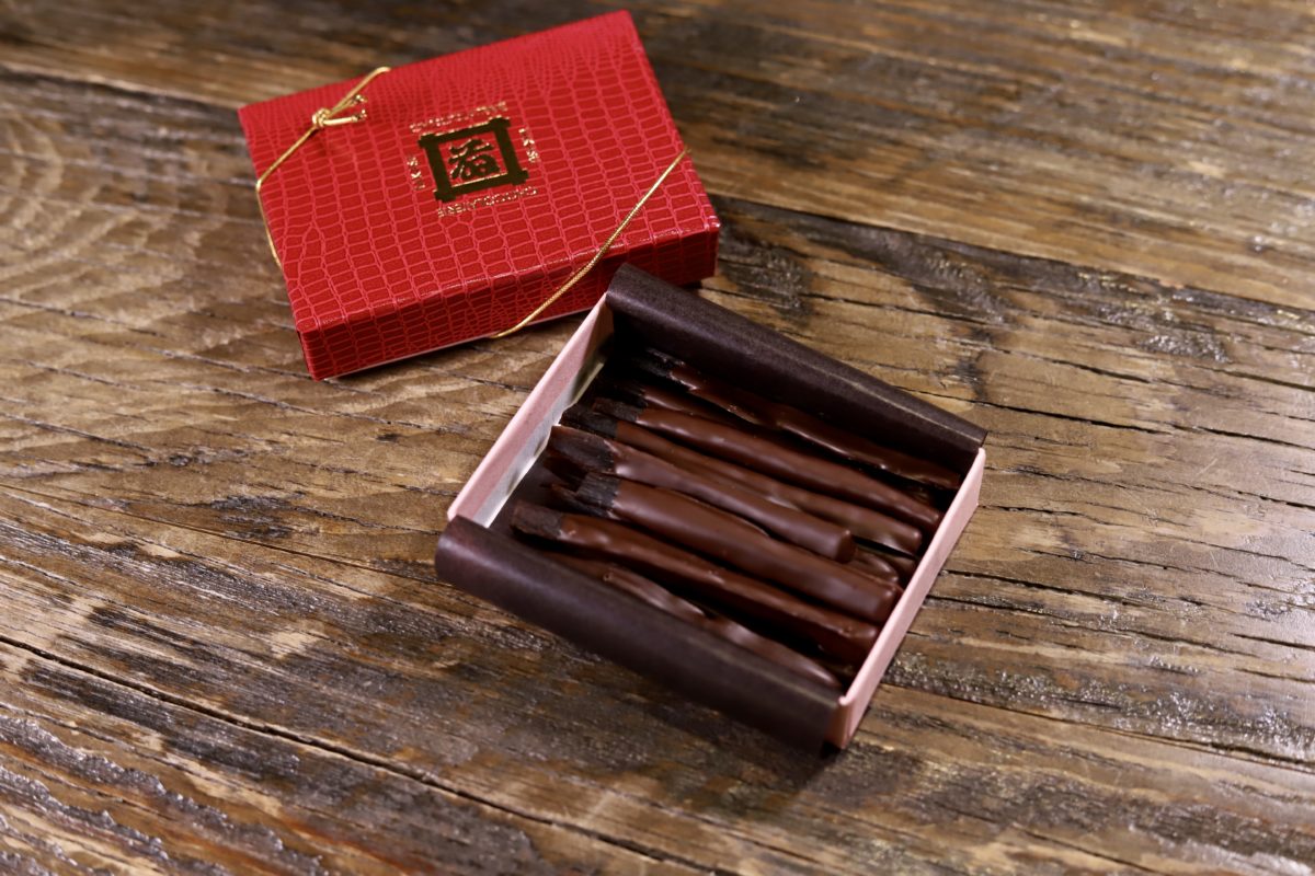 CHOCOLATERIE TAKASU様とのコラボ商品「モリグチジェット」